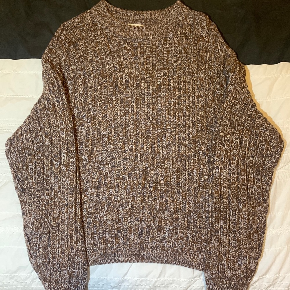 Universal Threads Sweater